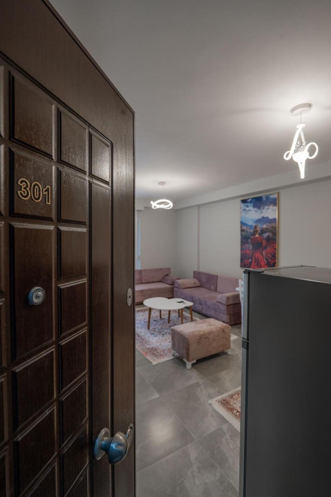 Esel Apartments Sarandë Eksteriør billede