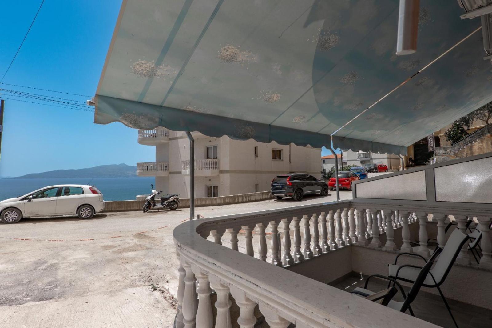 Esel Apartments Sarandë Eksteriør billede