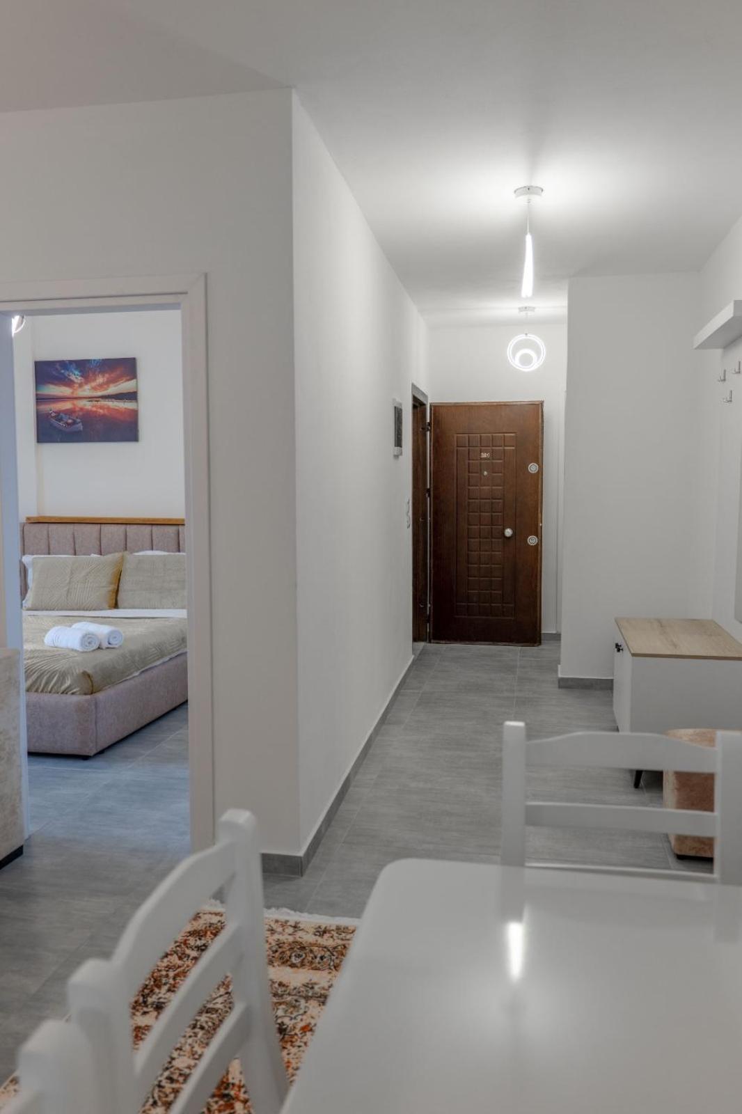 Esel Apartments Sarandë Eksteriør billede