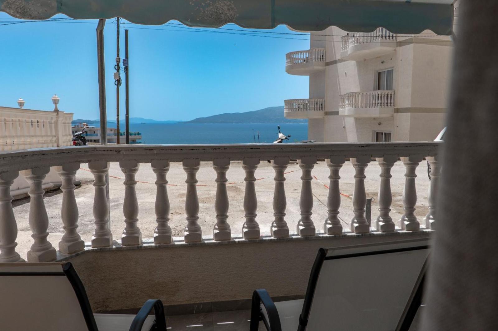 Esel Apartments Sarandë Eksteriør billede